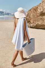 Wet Bucket - The beach people - Blue