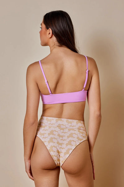Creamy|Model is 5’7 (24) and wearing Small - Yvonne Bikini Bottom|STL-3