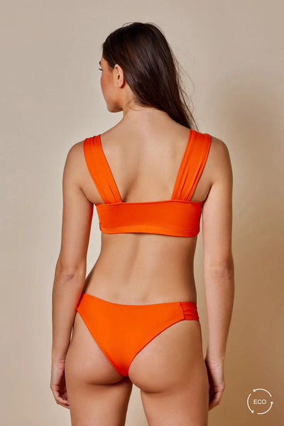 Vibes|Model is 5’7 (24) and wearing Small - Geraldine Bikini Top|STL-3