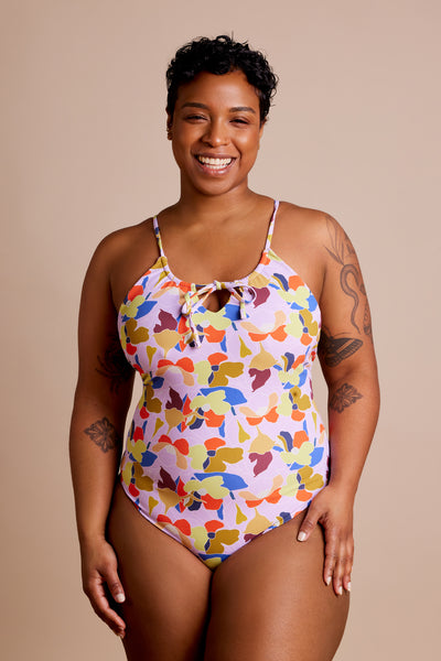 Crush|Elise is 5’2 (36C - 28-30) and wearing L - Ruben One-Piece Swimsuit