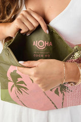 Aloha Mid Pouch - Paumalu