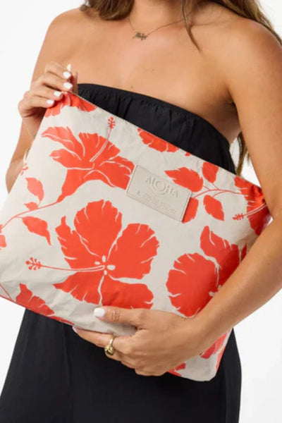 Red Haute|Aloha Max Pouch