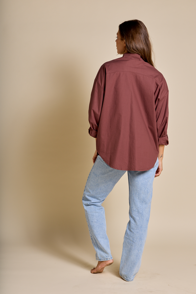 Maple|Maude is 5'8 (32B - 26) and wearing S/M - Noé Shirt